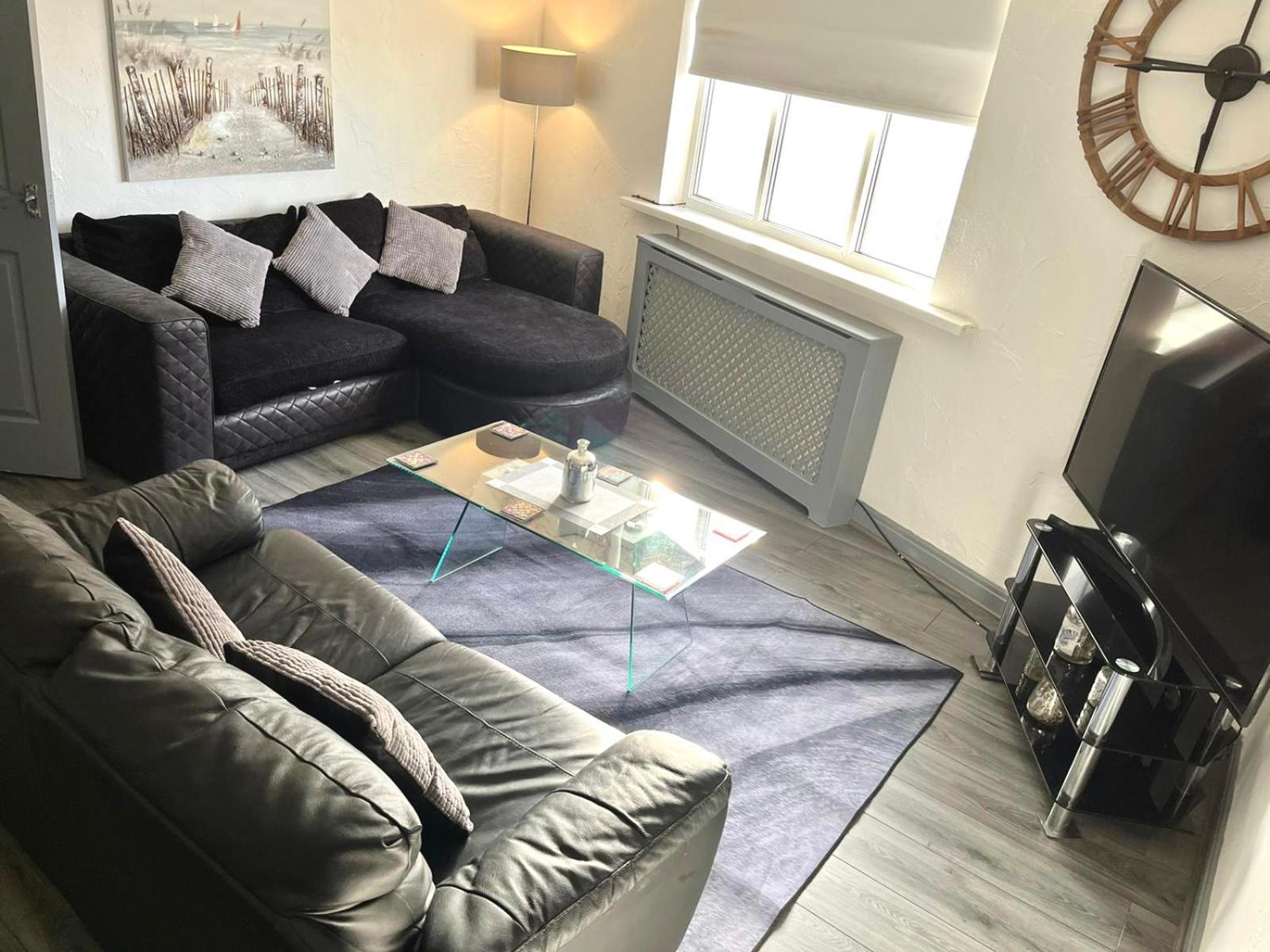 Simpson Beach View Apartments By Blackpool Service Apartments Εξωτερικό φωτογραφία